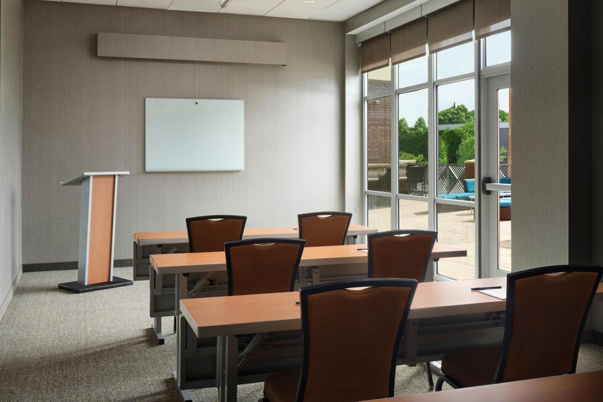 Springhill Suites By Marriott Pittsburgh Mt. Lebanon Eksteriør billede